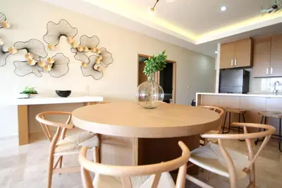 Una cocina o zona de cocina en Stunning Marina Condo with Pool Gym and Restaurant