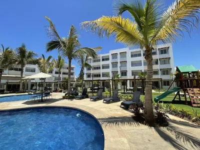 Piscina en o cerca de Tropical Condo - Close to Beach and Waterpark
