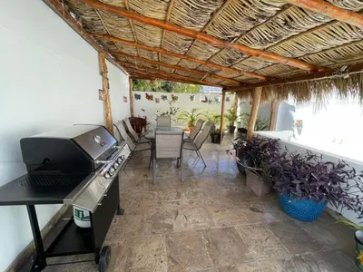 Zona de estar de Historic Home with Roof-top Terrace and Grill