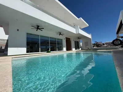 Piscina en o cerca de Casa Ohana San Carlos
