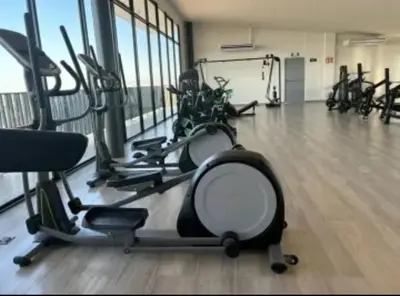 Gimnasio o instalaciones de fitness de Suzat Descansa como en casa