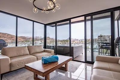Zona de estar de Captain's House Marina Front, Unique View