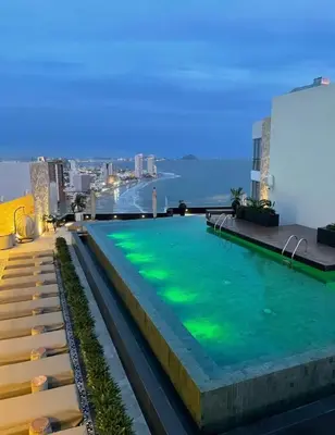 Piscina en o cerca de Condominio de Lujo con Impresionante Vista al Mar