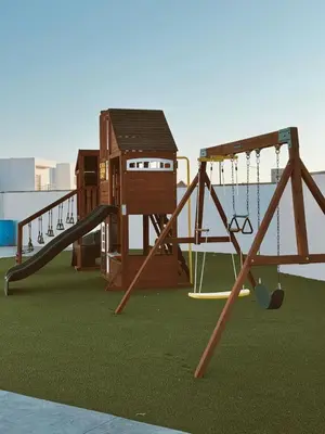 Zona de juegos infantil en Rustic, modern, sun and beach