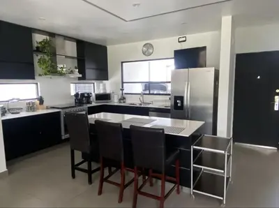 Una cocina o zona de cocina en Linda y comoda casa completa
