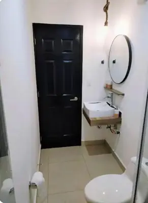 Plano de A residence with 4 bedrooms in a private community with a swimming pool