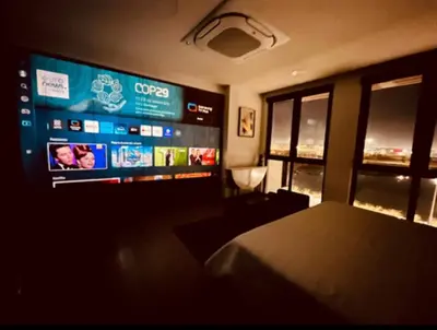 Una televisión o centro de entretenimiento en Loft de lujo a 7minutos El Paso Tx y 17 min Consulado Americano