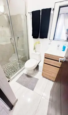 Un baño de Marina Cerritos de Lujo - Azul Cielo - 5 Albercas