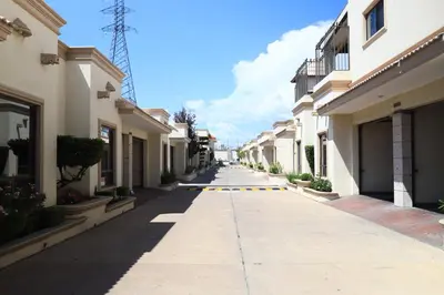 El barrio de los alrededores o un barrio cerca de este hotel