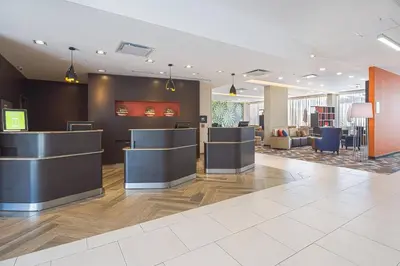 Zona de estar de Courtyard by Marriott Saltillo
