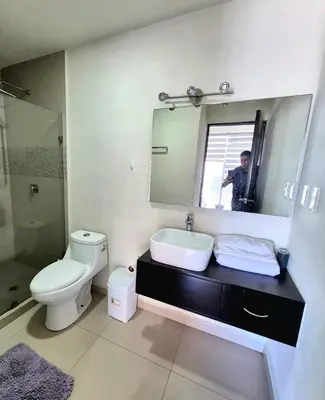 Un baño de Torre Pórtico de Lujo #2 - Frente Playa y Malecón