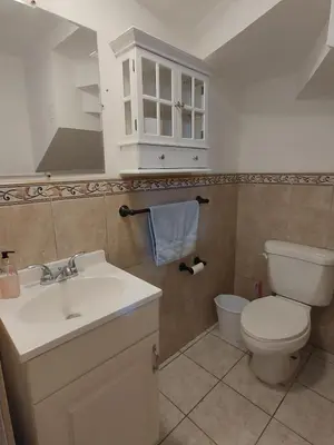 Un baño de Valle del Sol