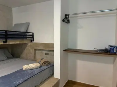 Plano de Loft One Street from the Beach