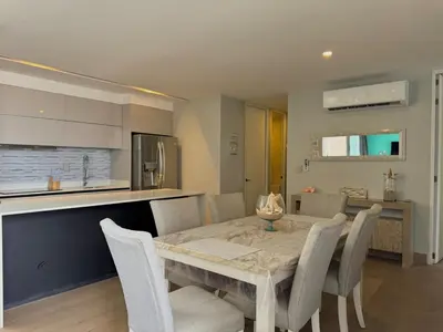 Una cocina o zona de cocina en Apartamento en la explanada con vistas