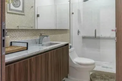 Plano de Modern Condo with Pool in Marina Mazatlan