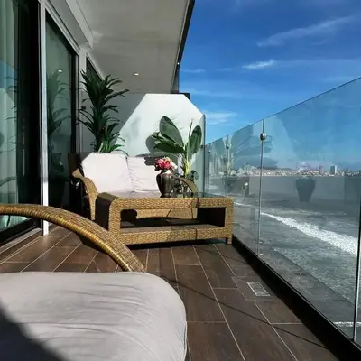 Zen & View