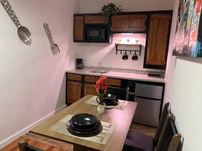 Una cocina o zona de cocina en Estudio práctico y confortable en segundo piso