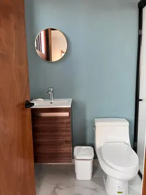 Un baño de Puerta Sevilla