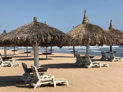 Playa de o cerca de este apartamento