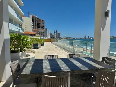 Plano de Habitacion Frente al Malecon By Partner Host
