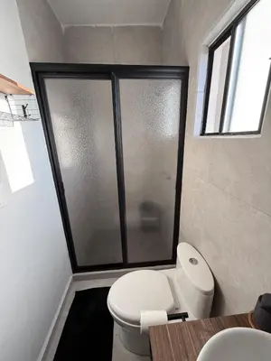 Un baño de Casa La Amistad Comoda Casa con 3 Habitaciones