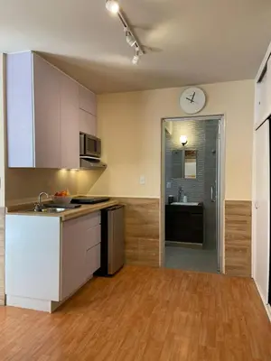 Una cocina o zona de cocina en Departamento Bonito cama Queen, con acceso privado