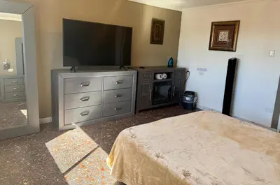 Una televisión o centro de entretenimiento en SUITE 4, Centro de Cuauhtemoc Chihuahua