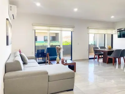 Plano de Cozy apartment with pools near the beach