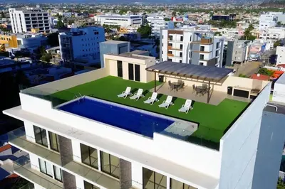 Plano de Beautiful apartment just 1 block from the beach