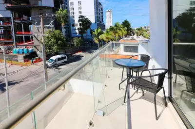 Plano de Moderno depa a 1 cuadra de la playa con rooftop view