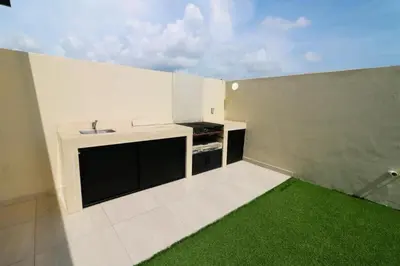Plano de Moderno depa a 1 cuadra de la playa con rooftop view