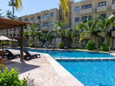 Plano de Beautiful apartment 1 block from the sea