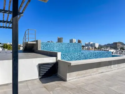 Plano de Charming Apartment w Pool 3 Blocks to Beach