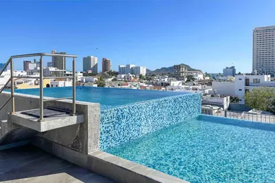 Plano de Lovely apartment with pool 4 blocks from the beach