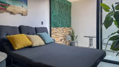 Plano de Lovely apartment with pool 4 blocks from the beach