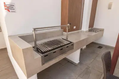 Plano de Spacious Apartment with Pool & BBQ Area