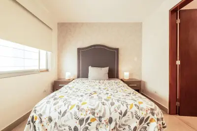 Plano de Apartment for 6 on the first floor with pool
