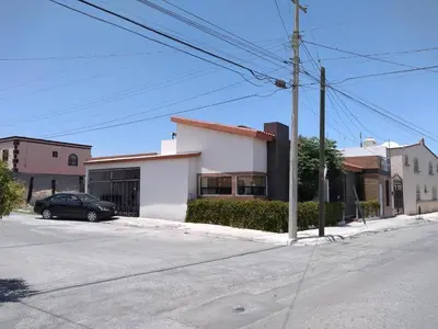 El barrio de los alrededores o un barrio cerca de esta casa o chalet