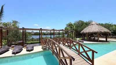 Piscina en o cerca de Amhara Marina Mazatlán | Departamentos boutique estilo Tulum a pasos del mar