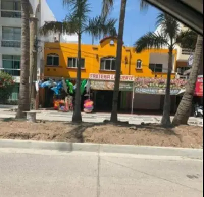 Plano de Suite 8 de dos camas con cocina y balcon Zona Dorada a pocos pasos de la playa No contamos con estacionamiento