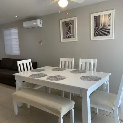 Casa Recién-Remodelada Ideal