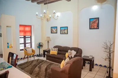 Zona de estar de Charming House in Downtown Mazatlan 4 Rooms