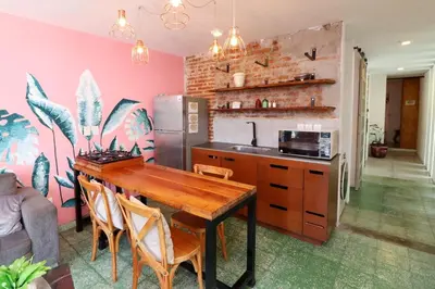 Una cocina o zona de cocina en Departamento en centro histórico de Mazatlán