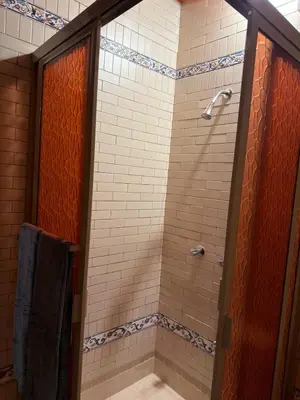 Un baño de Departamento Nuevo Céntrico Las Marías 2