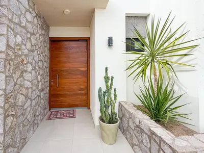 Plano de Ocean View House 2R/2.5B c/ Alberca & Asador