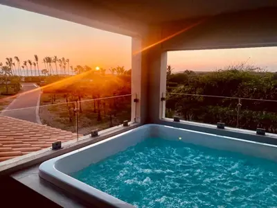 Amanecer o atardecer desde la casa o chalet o alrededores