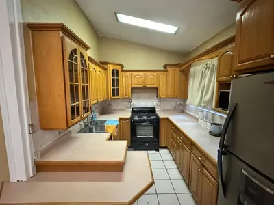 Una cocina o zona de cocina en Casa visas656