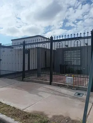 Plano de - Casa cómoda - 5 min del complejo Ind Chihuahua