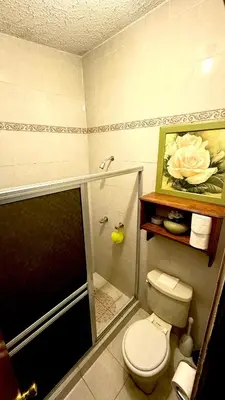 Un baño de Residence -Casa Roque- 10 min from the consulate