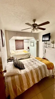 Cama o camas de una habitación en Residence -Casa Roque- 10 min from the consulate